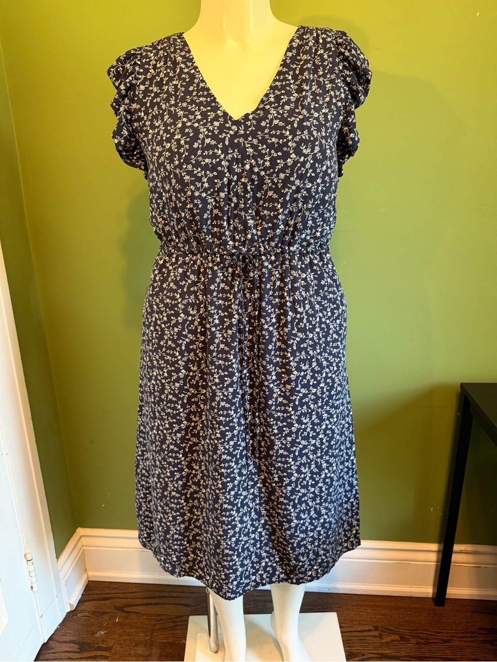 GAP Navy and White Floral Midi Dress